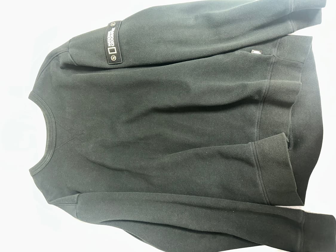 내셔널 지오그래픽 맨투맨 검정 m 완장 상품이미지1