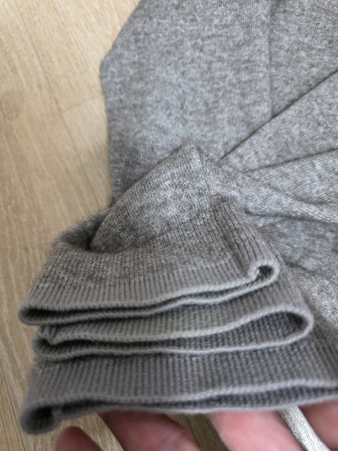 COS 코스 남성 야크울 블렌드 라운드넥 니트 L 상품이미지5