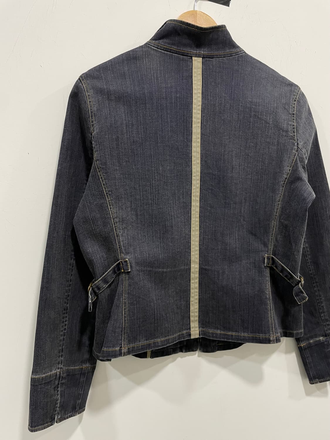 Jpn Chris montez 하이넥 사이드 신치백 슬림핏 데님자켓 상품이미지9