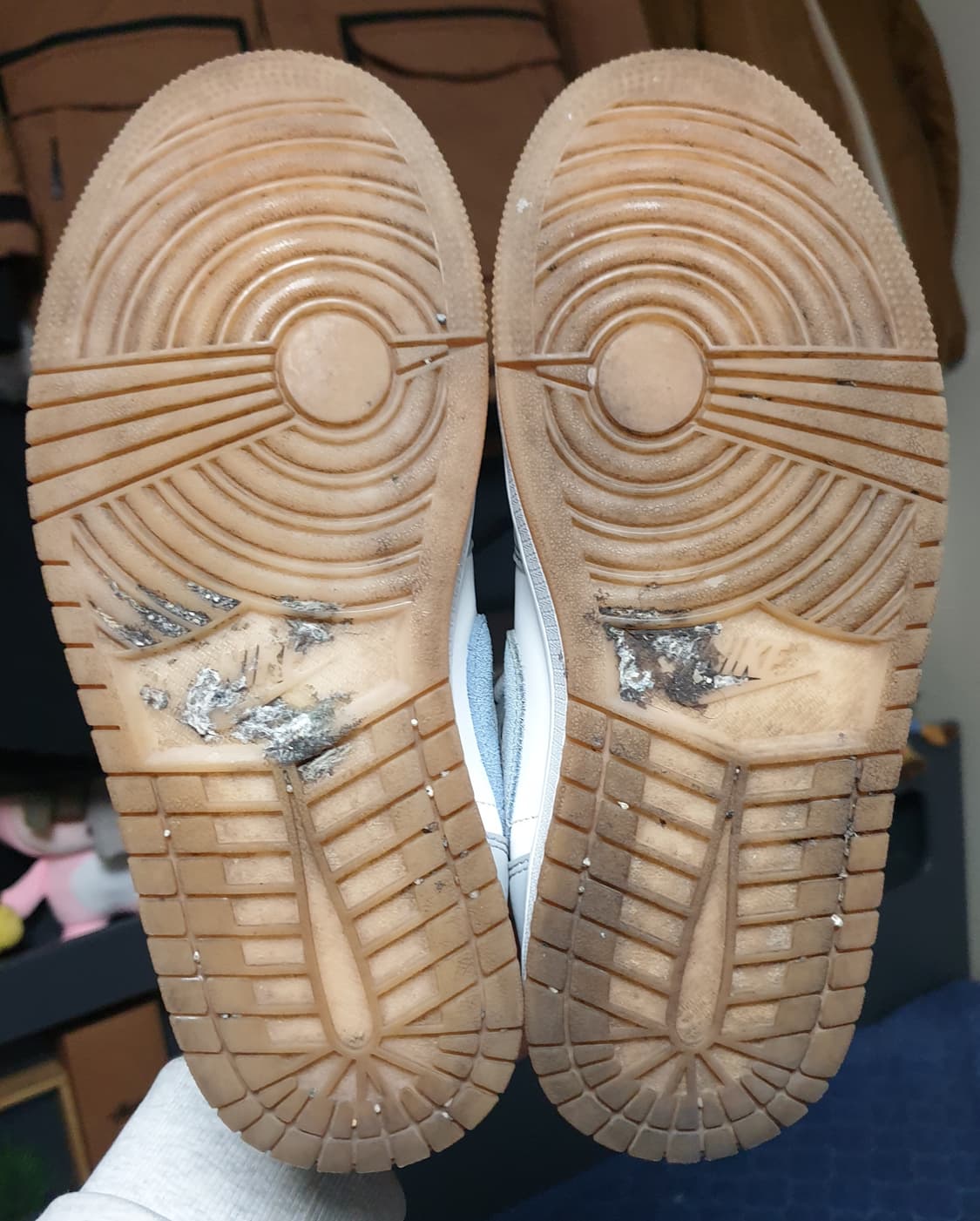 나이키 조던1 미드 울프 그레이 (230) 상품이미지4