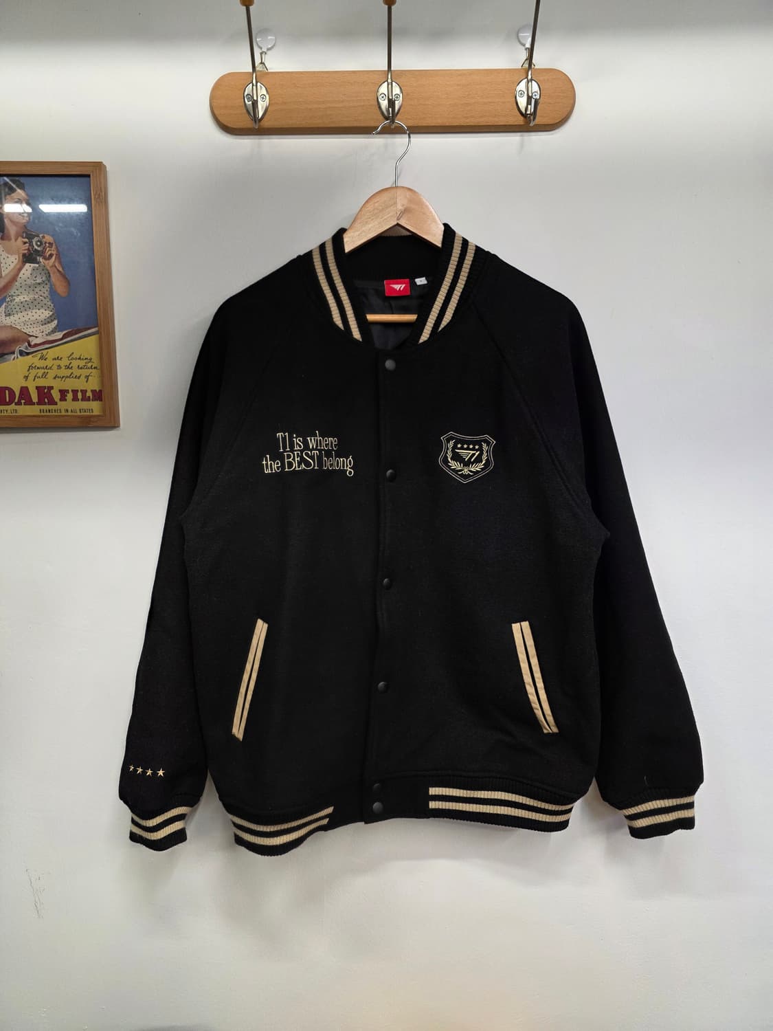 [1]T1 티원 2023 월즈 챔피언 자켓 상품이미지1