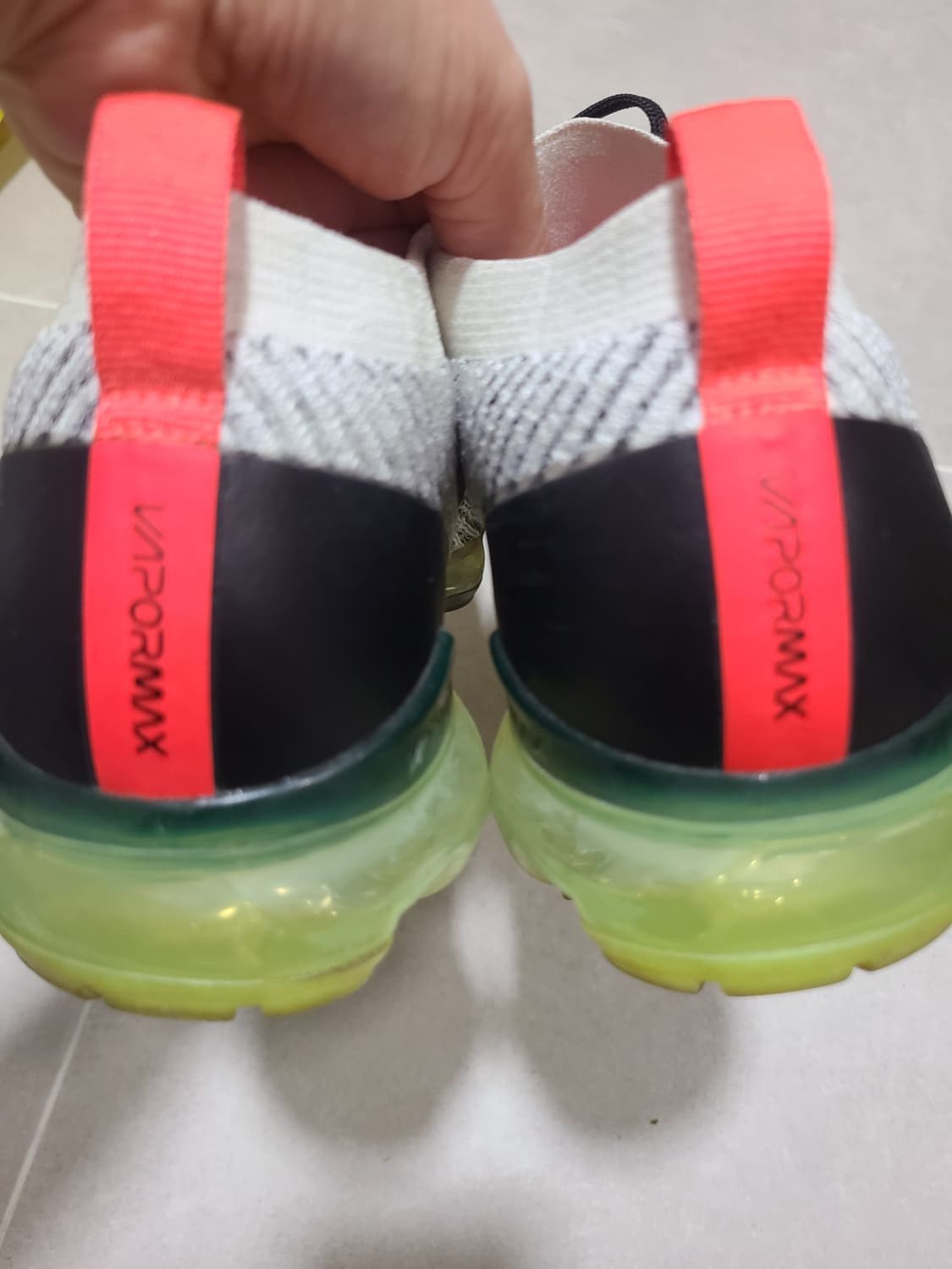 나이키 베이퍼맥스 플라이니트 형광 #네온 275 상품이미지2