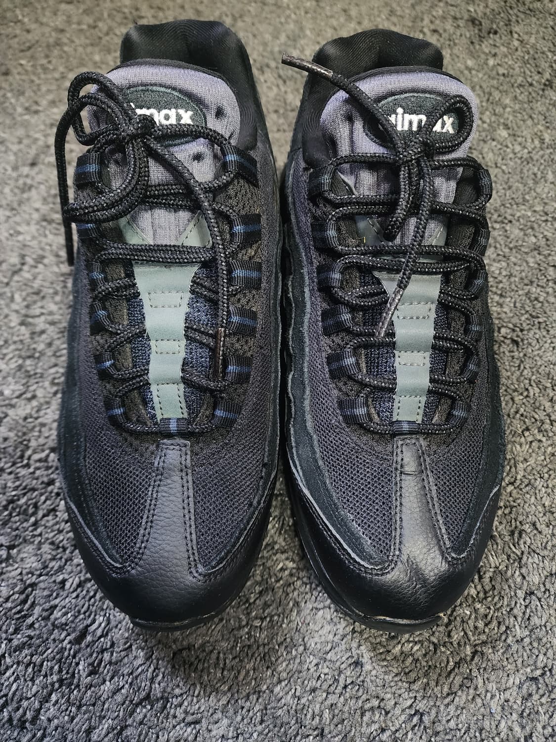 나이키 에어맥스95 트리플블랙 260사이즈  상품이미지3