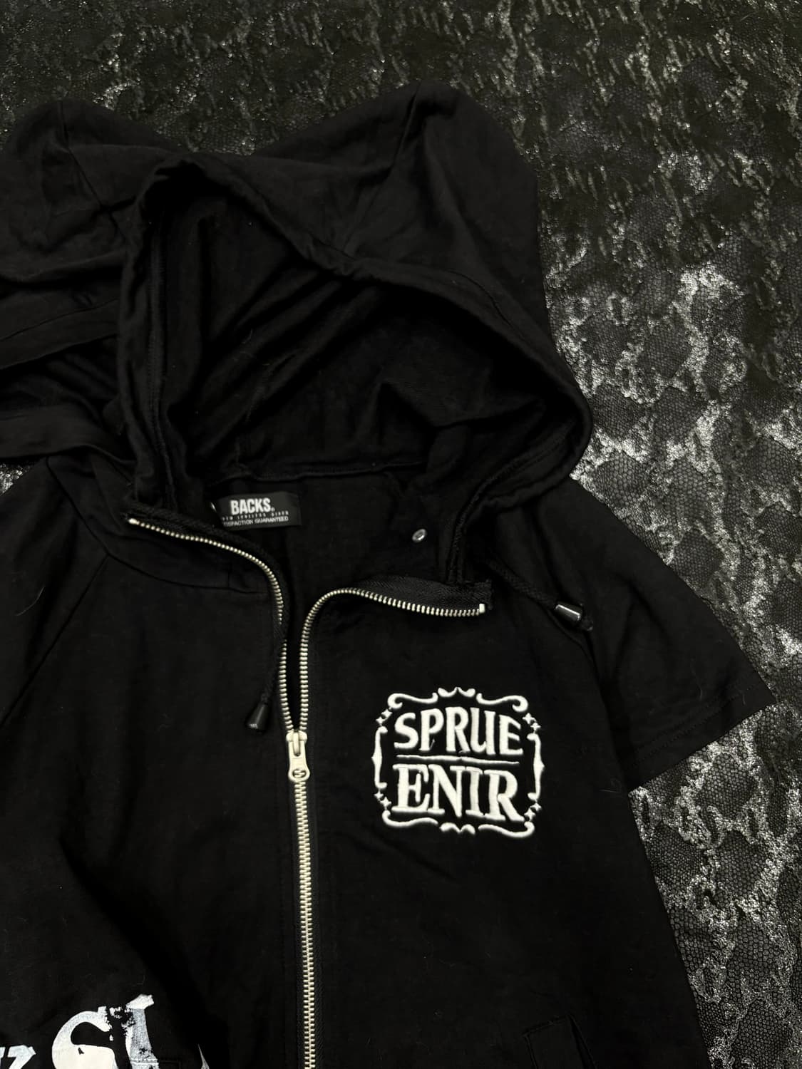 “BACKS” Double Hoodie Y2K Print Half Zip 상품이미지3