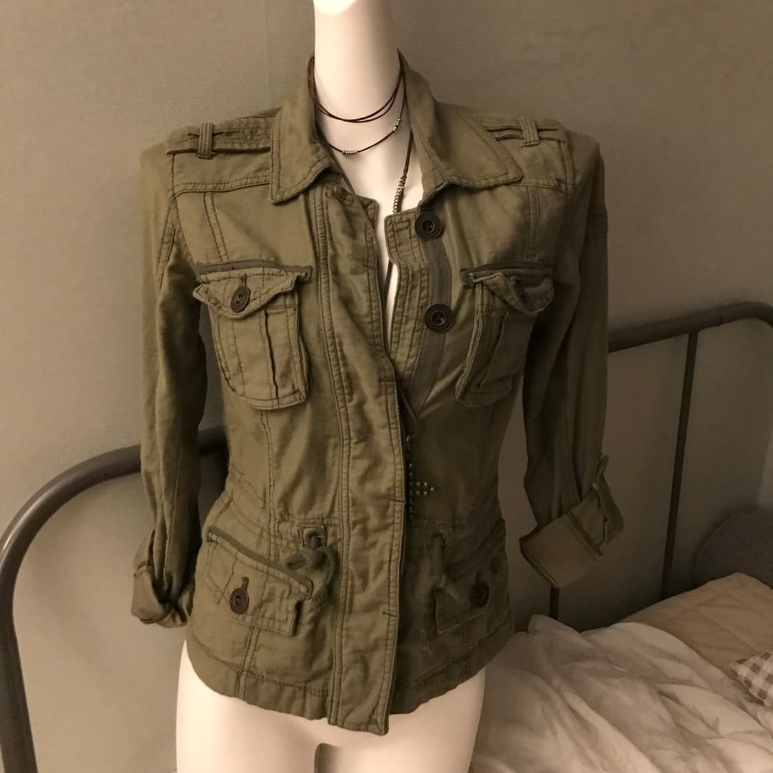 Abercrombie 아베크롬비 딱붙 Y2k 카키 자켓 상품이미지5