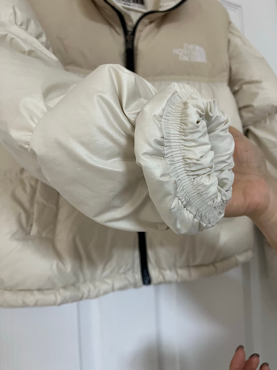 노스페이스 화이트 라벨 노벨티 눕시 패딩 / 크림컬러 상품이미지3