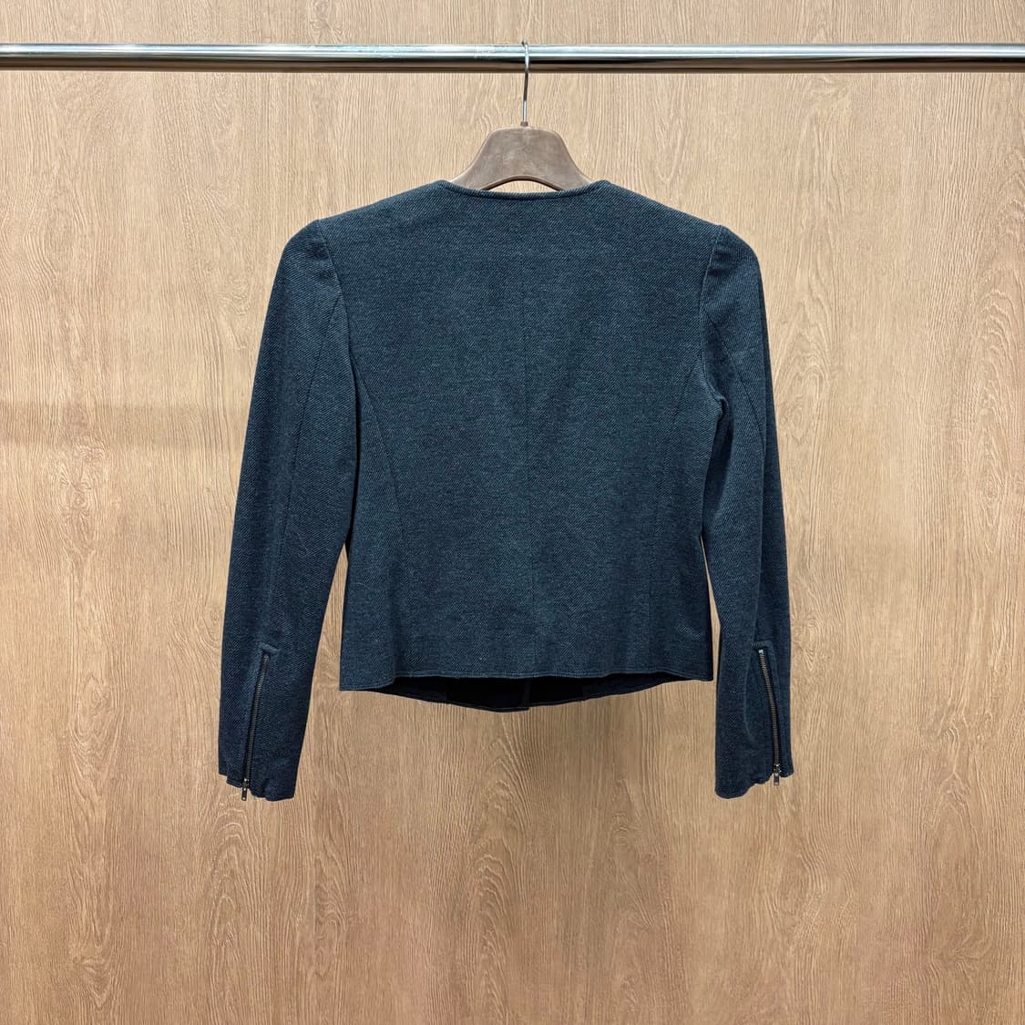 JPN 슬림핏 라이더 자켓 언밸런스 사선 지퍼 클로징 포켓 디테일 차콜 상품이미지3