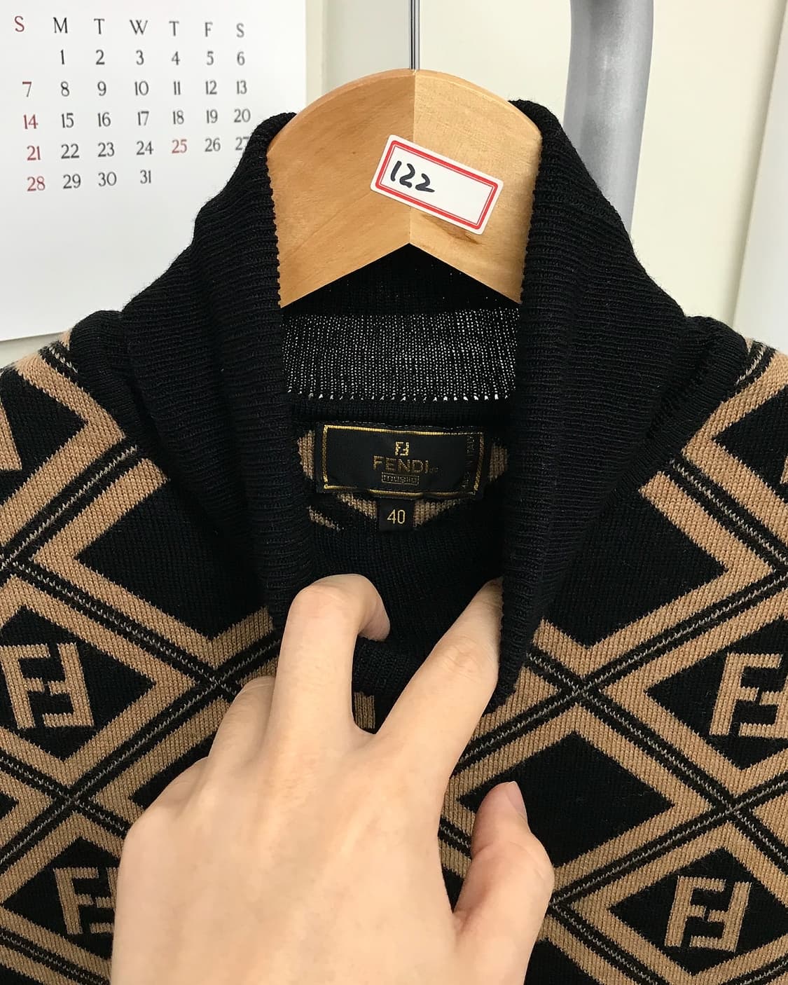 펜디 주카 패턴 목폴라 니트 상품이미지2