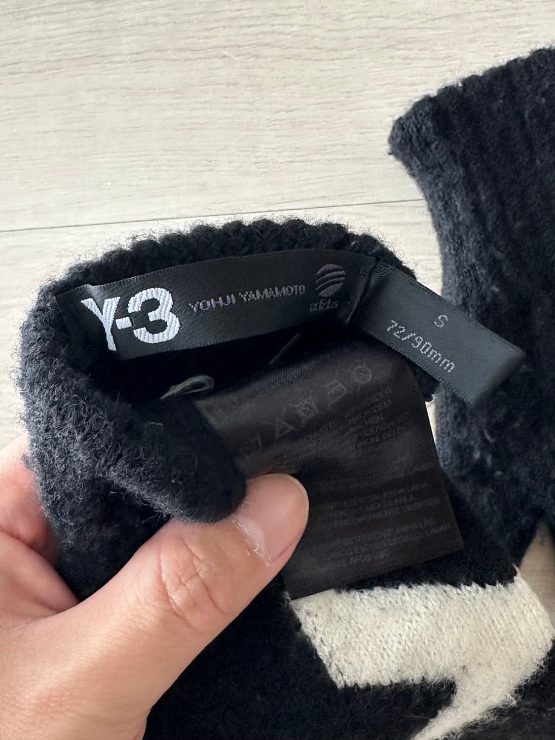 Y-3 모헤어 장갑 상품이미지3