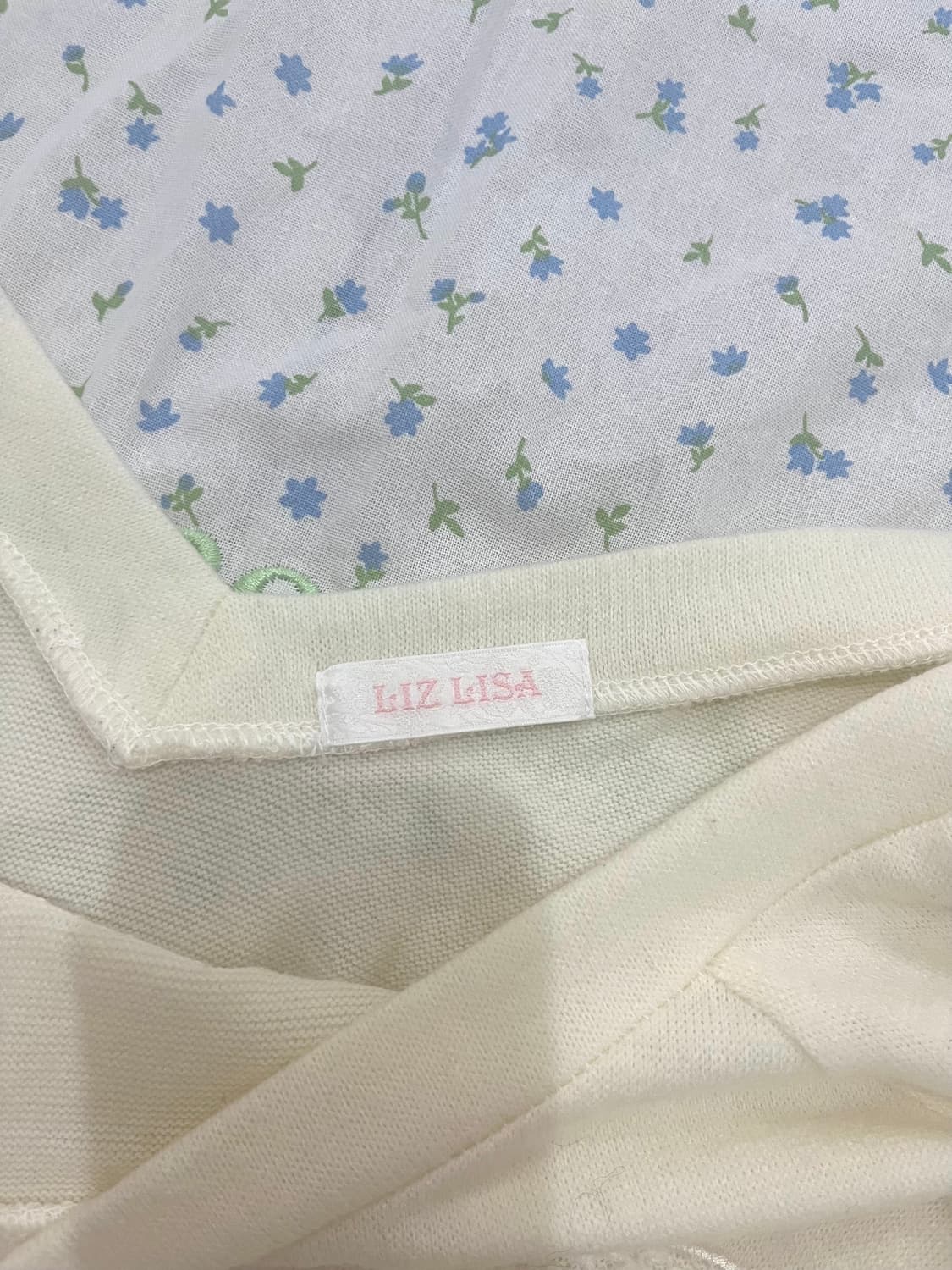 리즈리사 오프숄더 퍼 니트 롱슬리브 로걀탑 히메갸루 빈티지 핀터 달천깔 상품이미지2