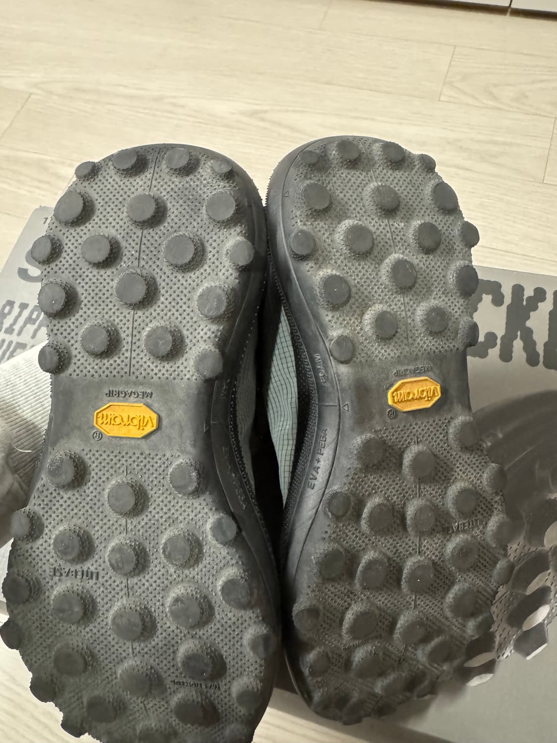 새티스파이 더라커 섀도우 255 상품이미지4