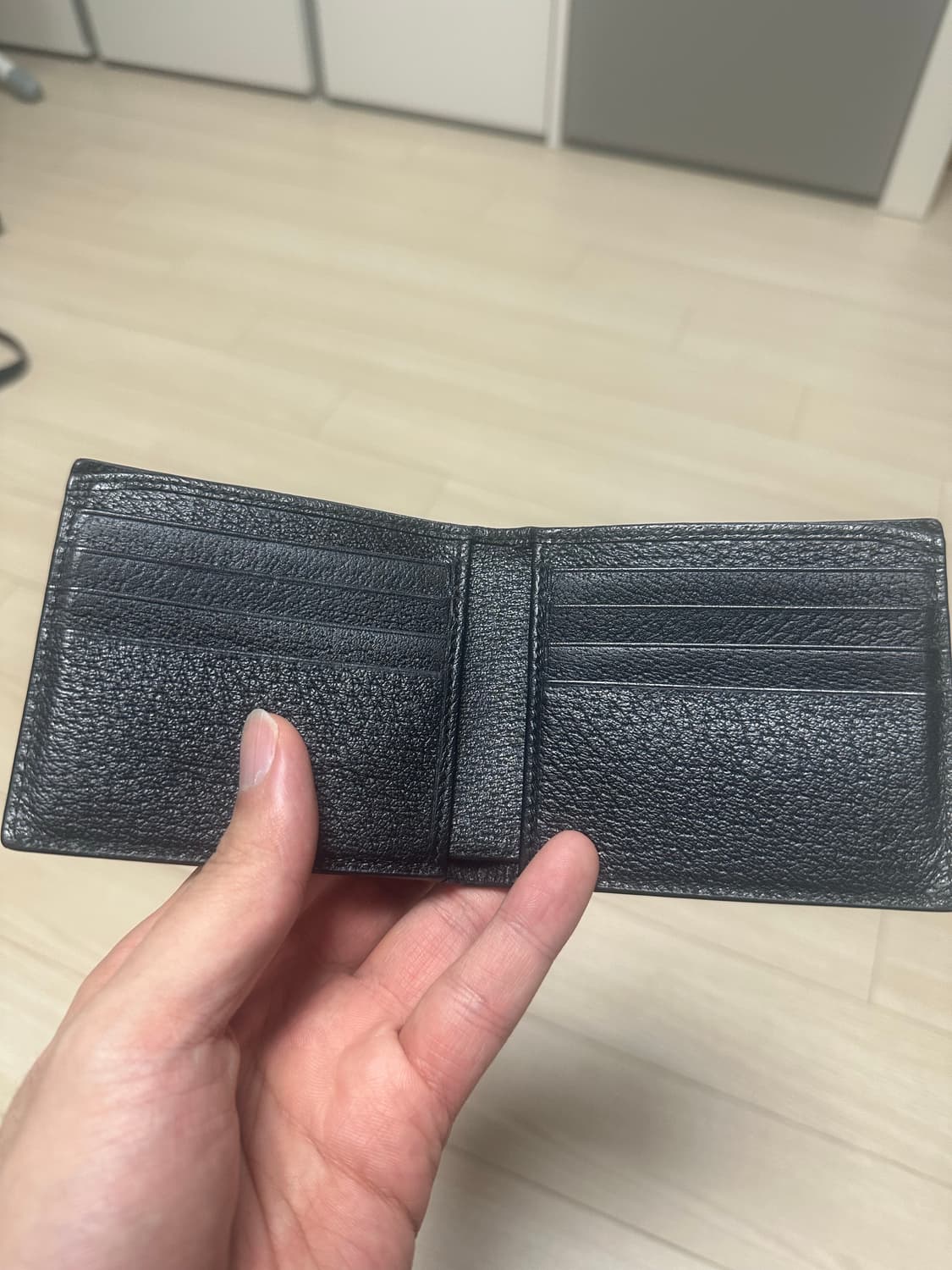 구찌 에니멀리에 꿀벌 반지갑 블랙 상품이미지6