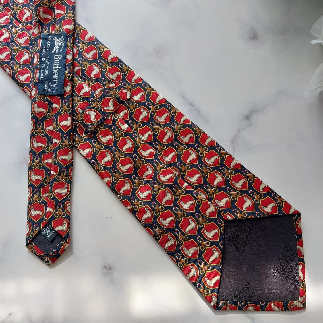 버버리 실크 레드&네이비 패턴 넥타이 9.9cm A+~A등급 K1299
 상품이미지8