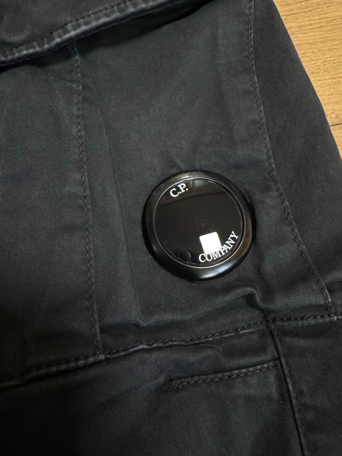[48]CP 컴퍼니 렌즈 카고 코튼 팬츠 블랙 상품이미지3