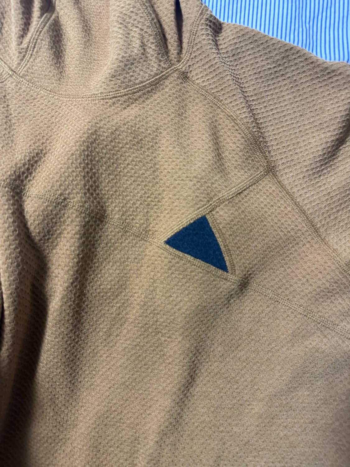 클라터뮤젠 유지 후디 맨 머스타드 S 상품이미지4