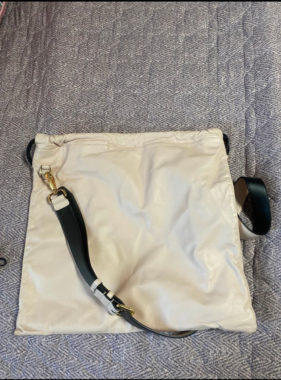 펜디 로마 아이보리 가죽 가방 상품이미지2