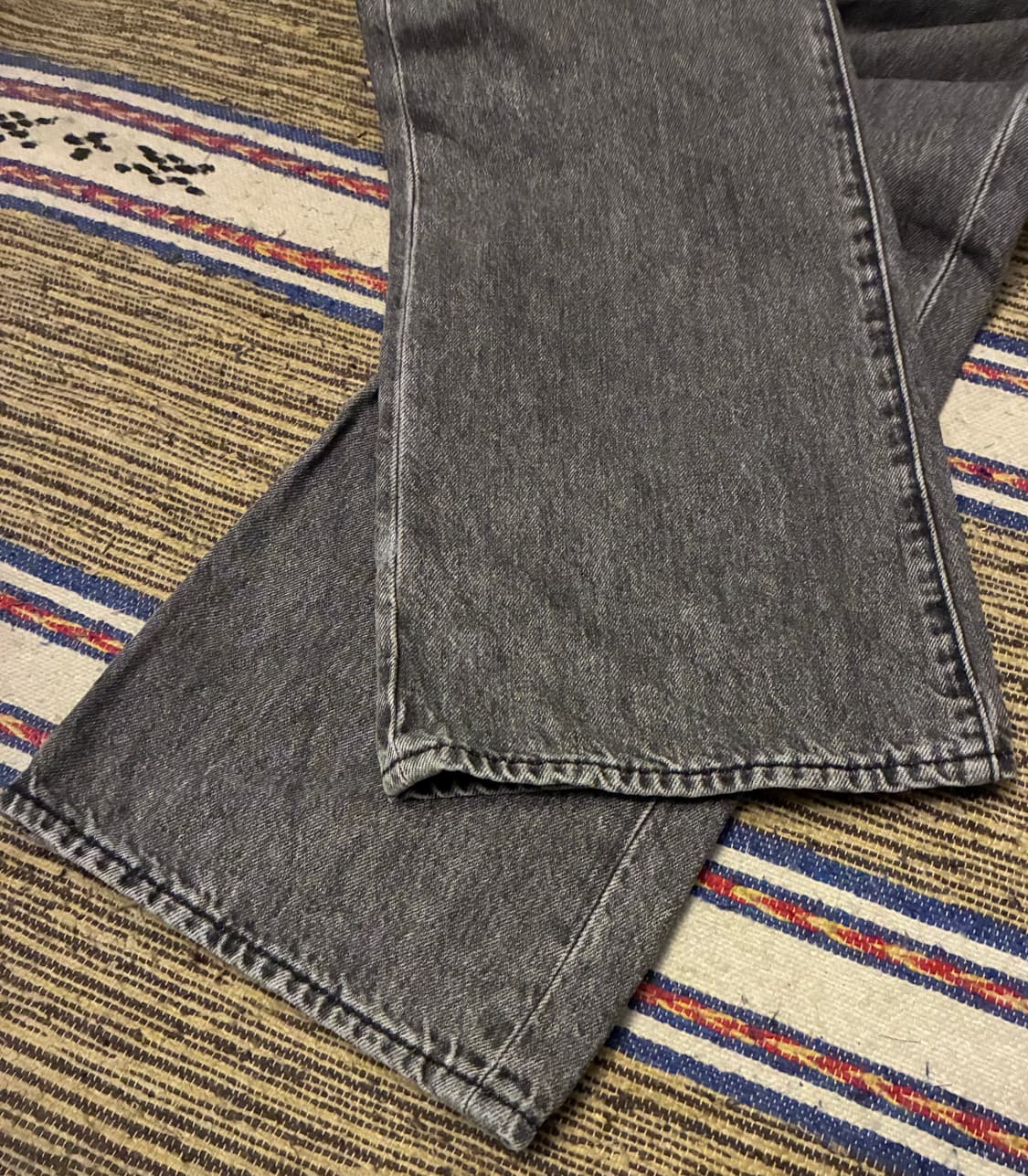 (31)리바이스 567 프리미엄 빅E 릴렉스 플레어 흑청 데님 청바지 상품이미지4