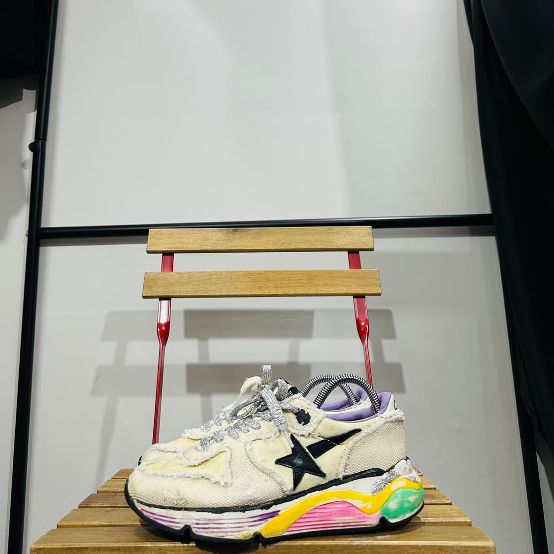 38) 골든구스 운동화 남녀 공용 러닝 솔 디스트레스드 레더 캔버스 상품이미지3