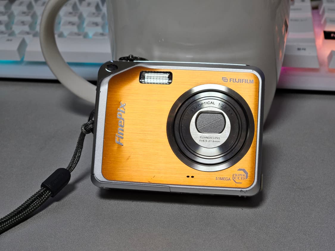 후지필름 파인픽스 v10 오렌지 디카 상품이미지2