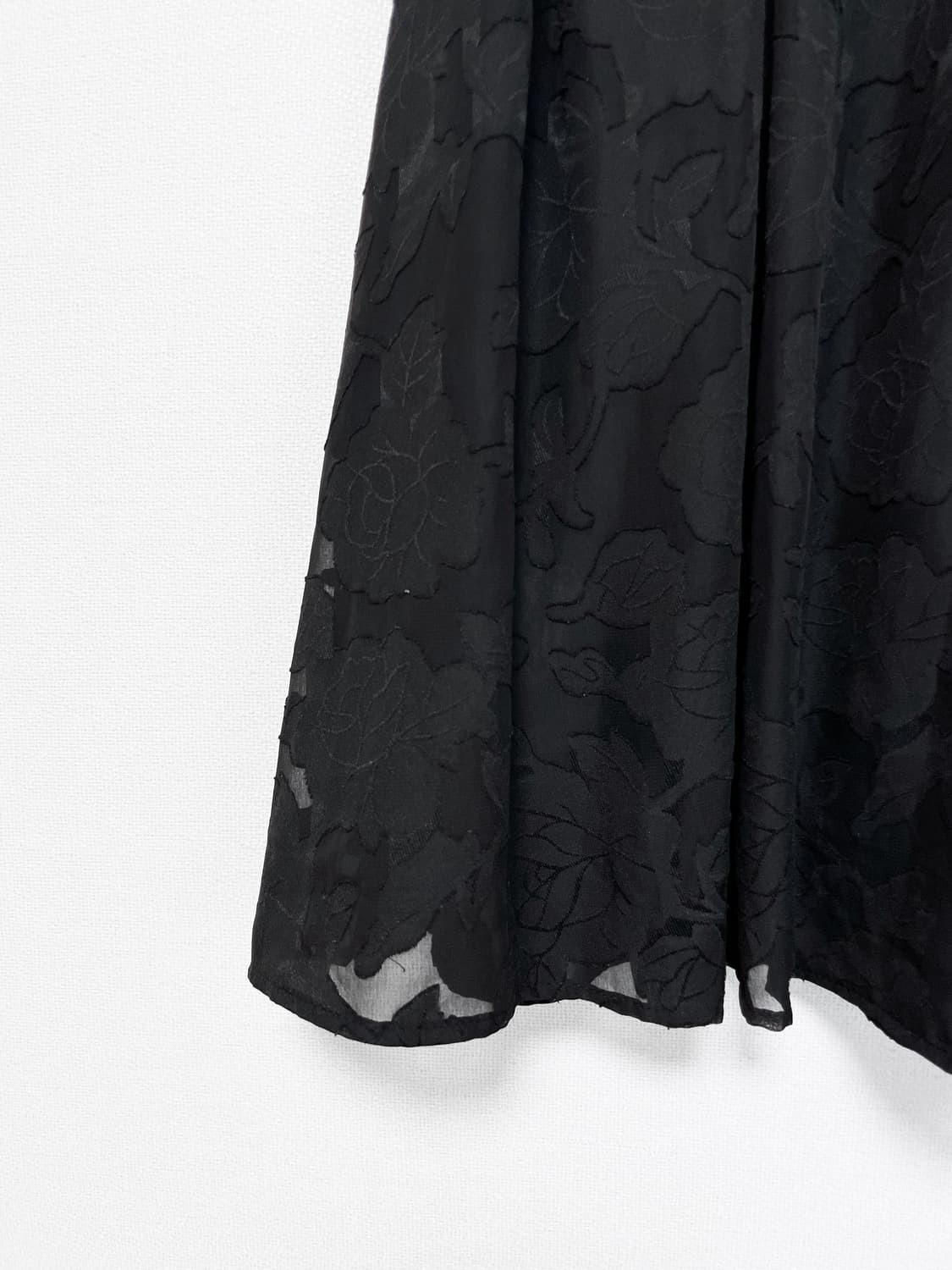 Floral Sheer Midi Skirt - Black 상품이미지6
