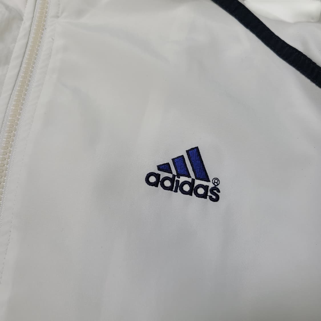 90's 아디다스 올드스쿨 블루 삼각로고 바람막이 윈드 브레이커 상품이미지2