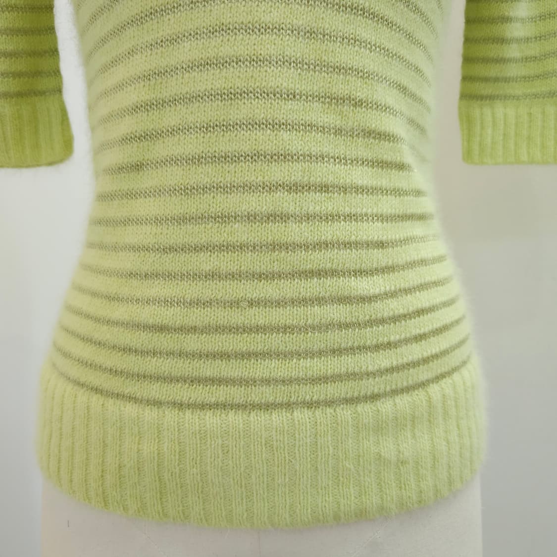 파스텔 라임 앙고라 스트라이프 반팔 터틀넥 니트 상품이미지8