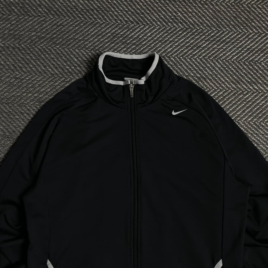 나이키 드라이핏 스우시로고 블랙 올드스 쿨 트레이닝 자켓o 5060 상품이미지3