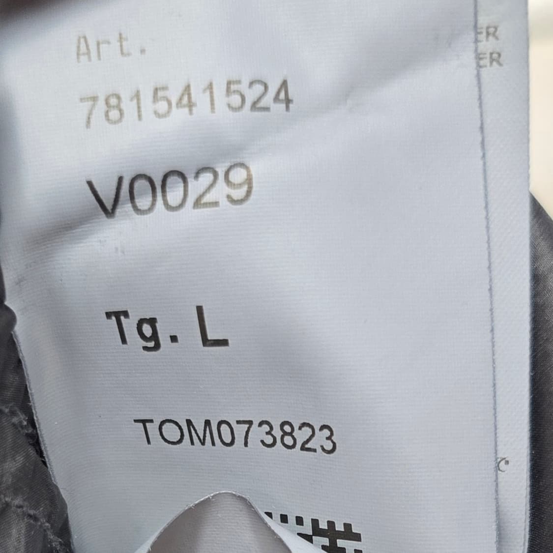 23ss 스톤아일랜드 경량 패딩 L사이즈 100 판매 상품이미지4