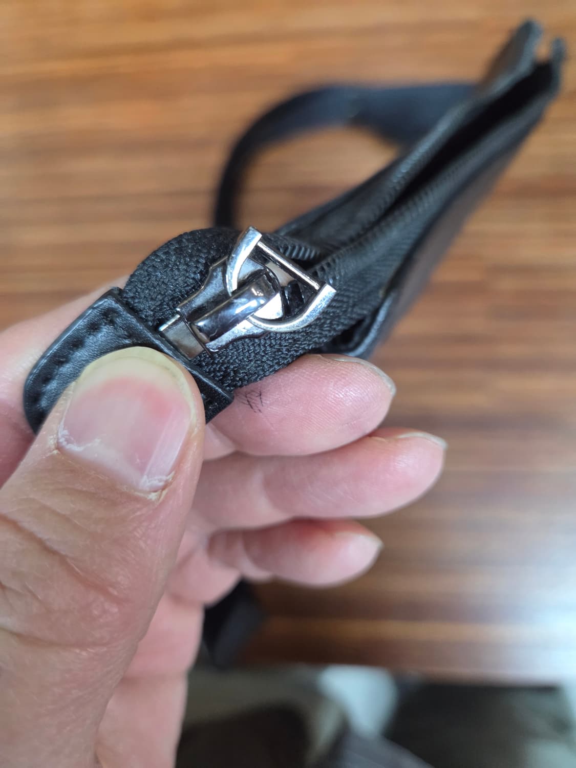 샘소나이트 레드 크로스백  상품이미지5