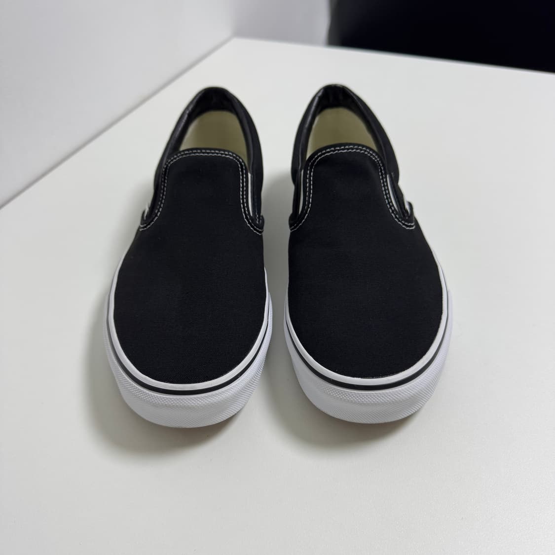 반스 코어클래식 솔리드 슬립온 블랙 상품이미지2