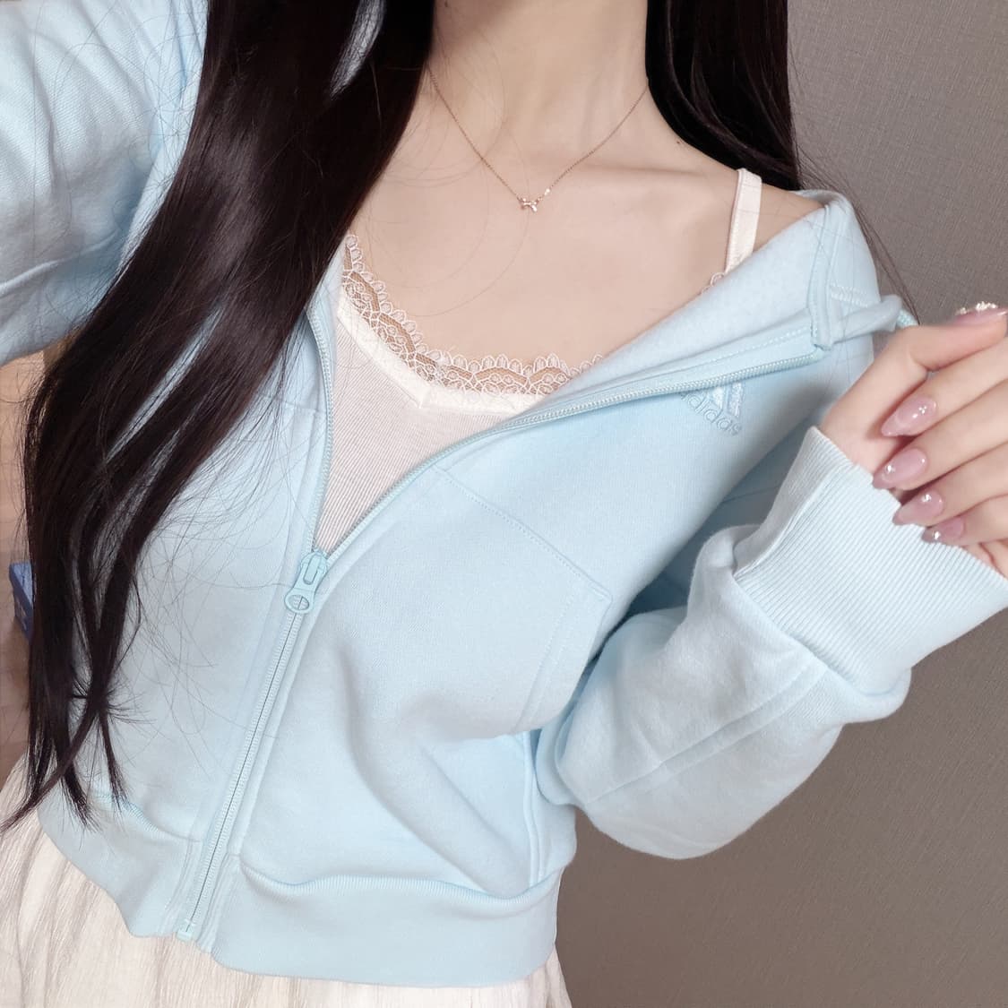 아디다스 시나모롤 스카이블루 기모 크롭 후드집업 s 상품이미지1