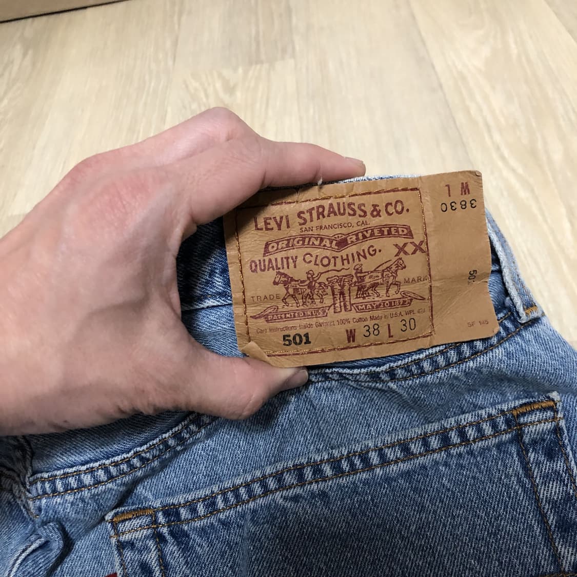 (36) 90's 리바이스 미국제 501 스트레이트진 연청 데님 상품이미지8