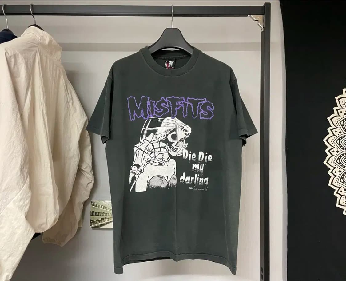 미스피츠 90s 밴드티 상품이미지1