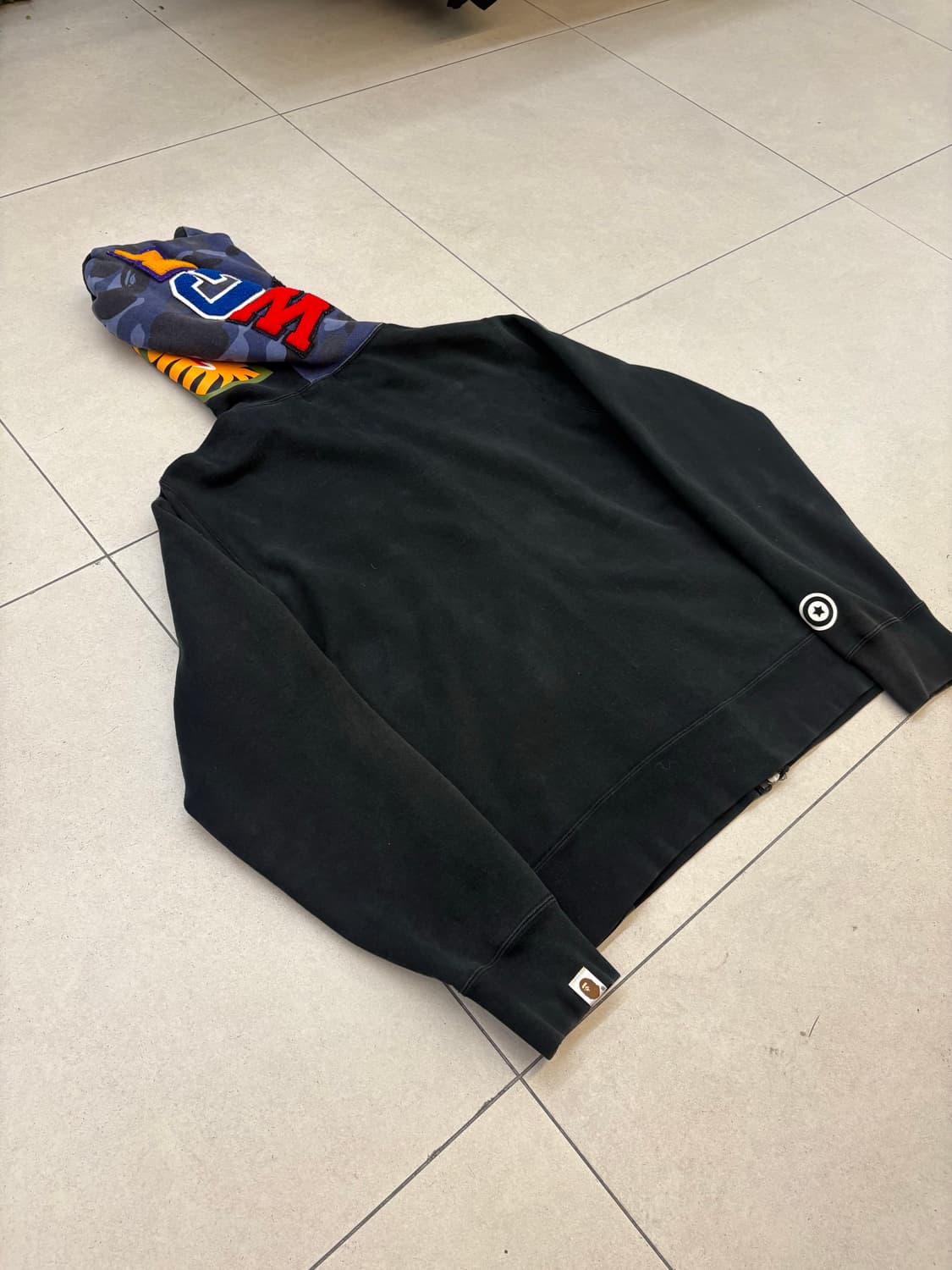 베이프 샤크 반카모 청계 후드집업 상품이미지10