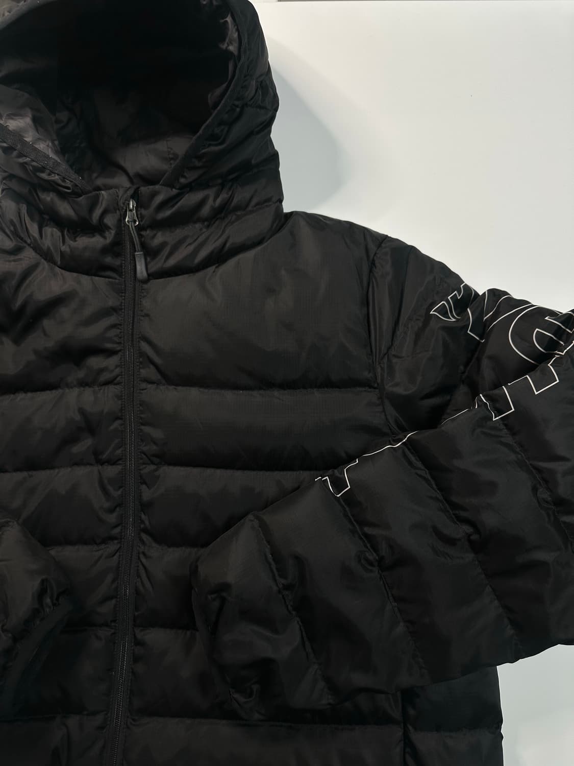 디스이즈네버댓 블랙 경량패딩 상품이미지4