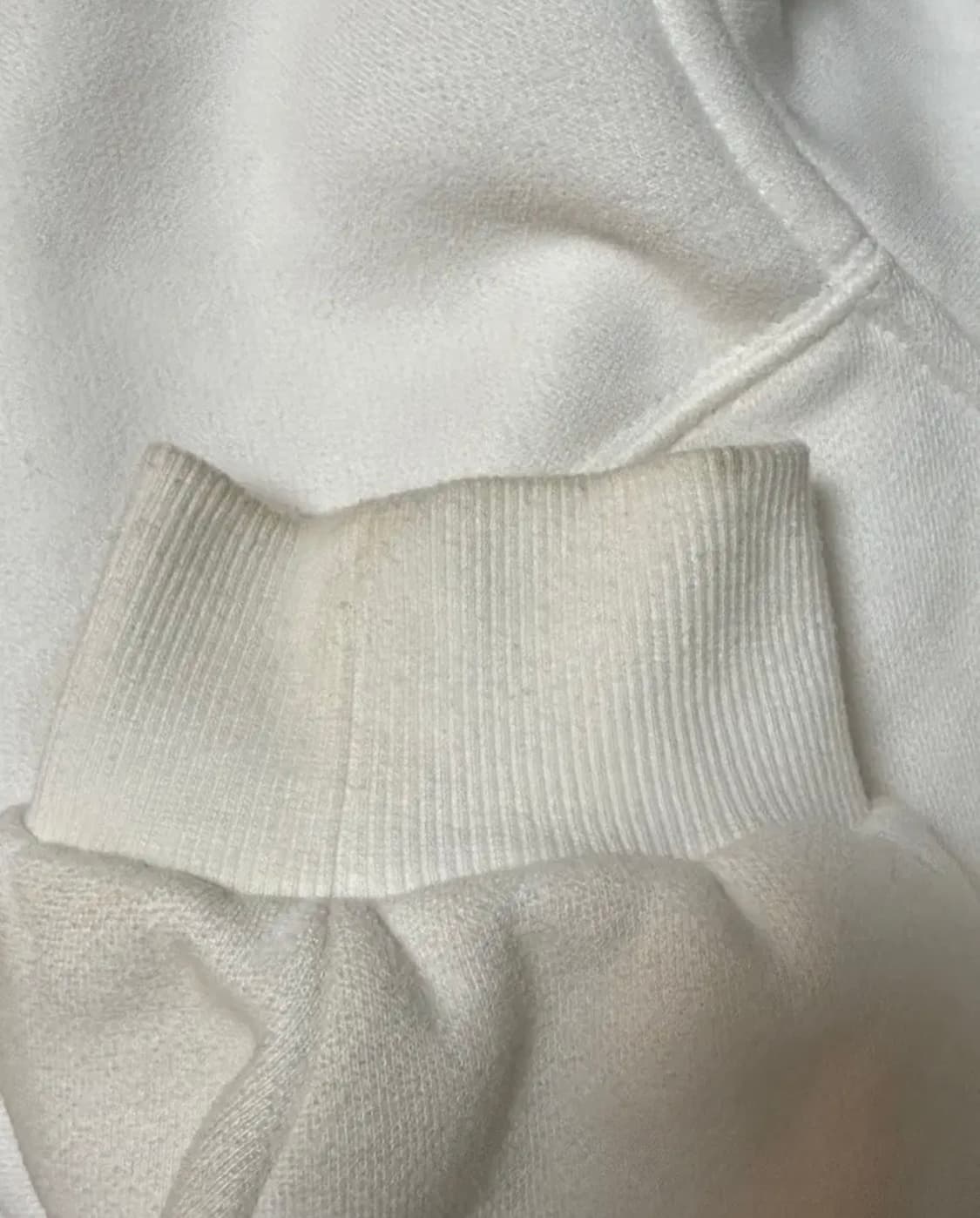 러브이즈트루 퍼 후드집업 화이트 상품이미지8