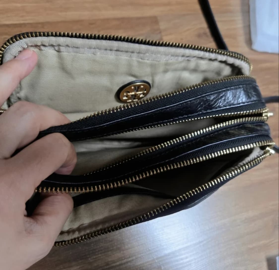 토리버치 블랙 아말리 미니 백 상품이미지5