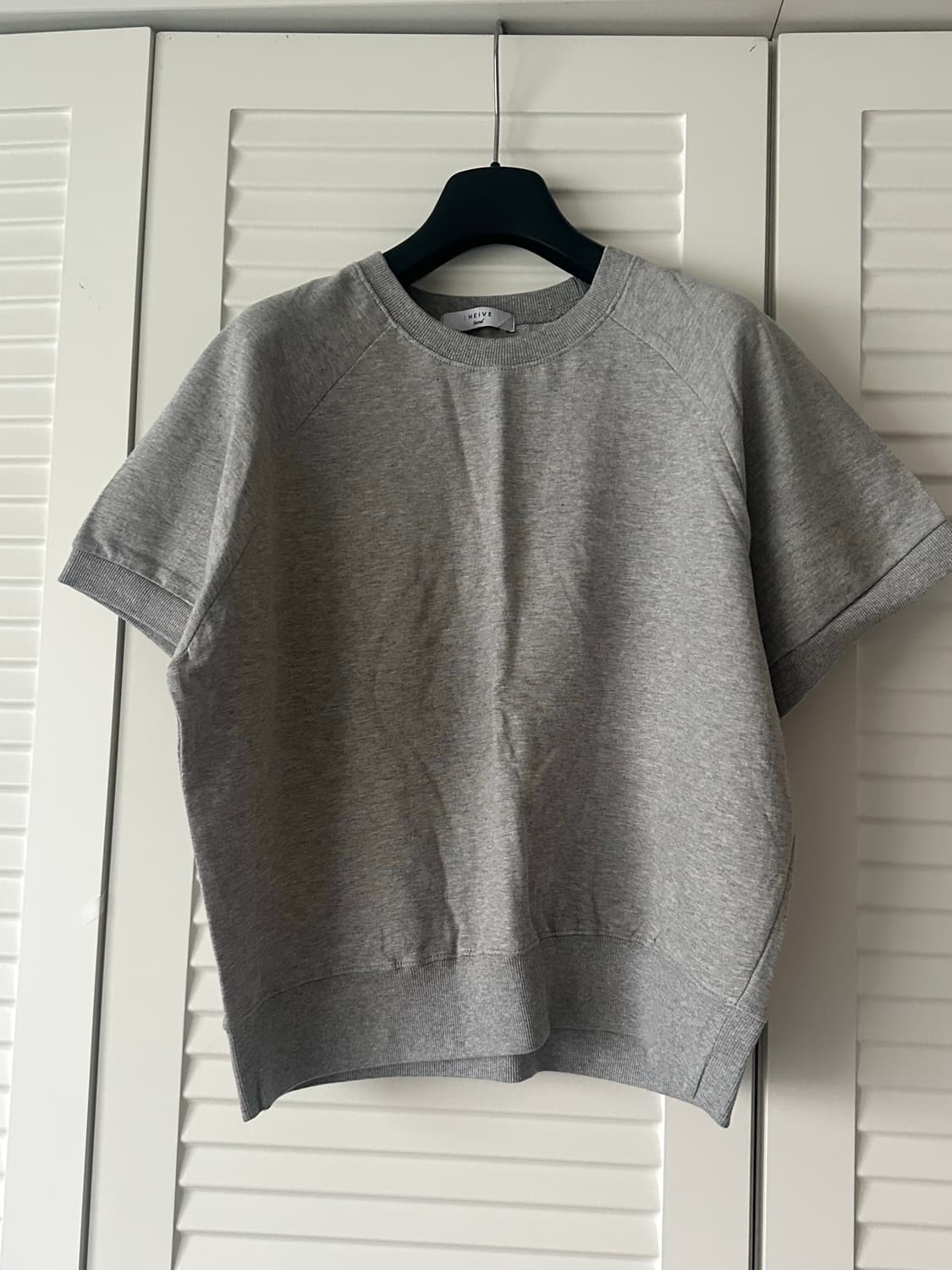 그레이 반팔 맨투맨 상품이미지1