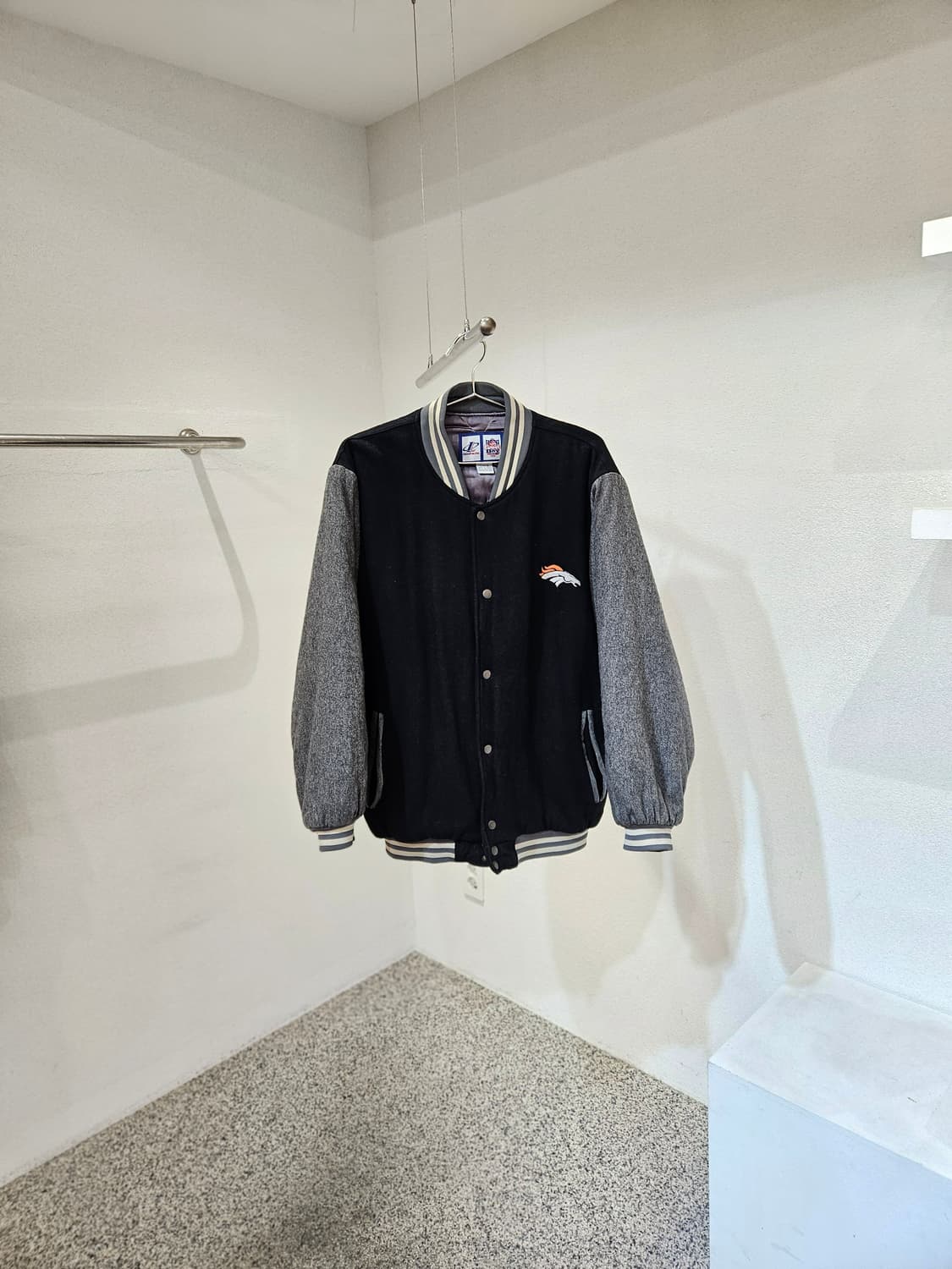 NFL 덴버 브롱코스 바시티 상품이미지1