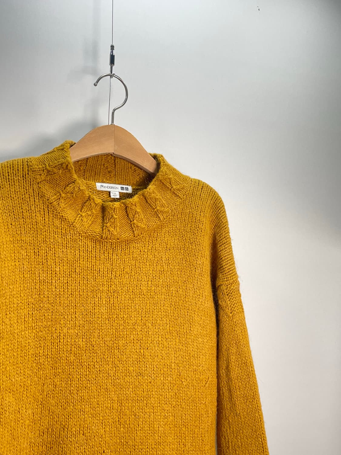 유니클로 JW앤더슨 콜라보 니트 상품이미지2