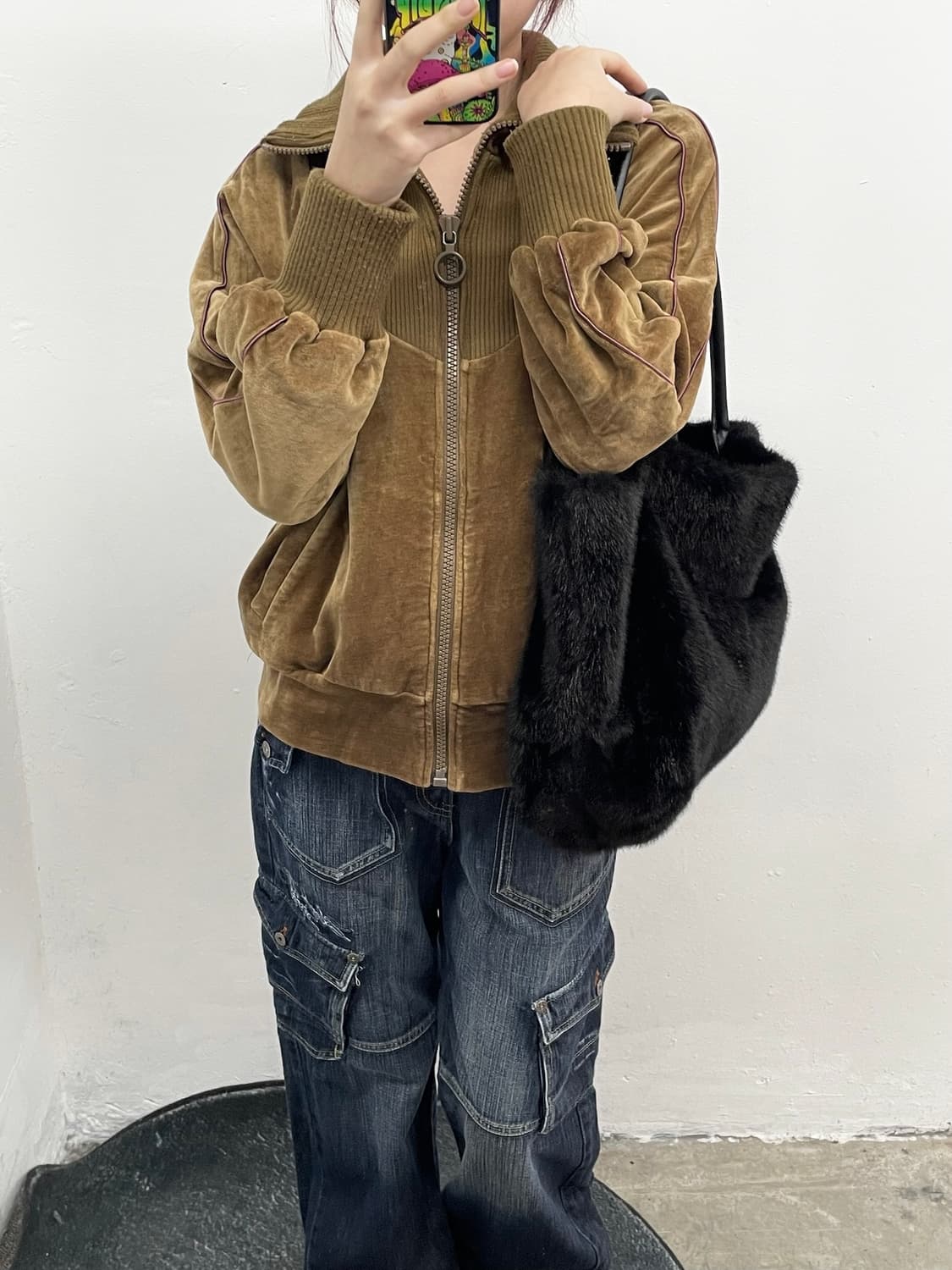 썰스데이아일랜드 브라운 벨로아 셔링 집업 상품이미지4