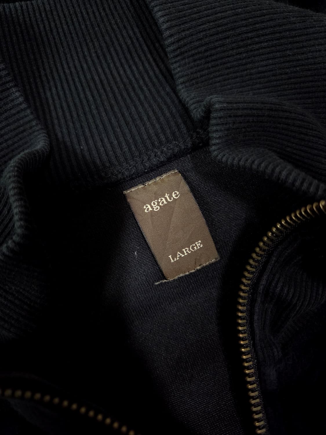 agate 블랙 벨벳 짚업 재킷 상품이미지6