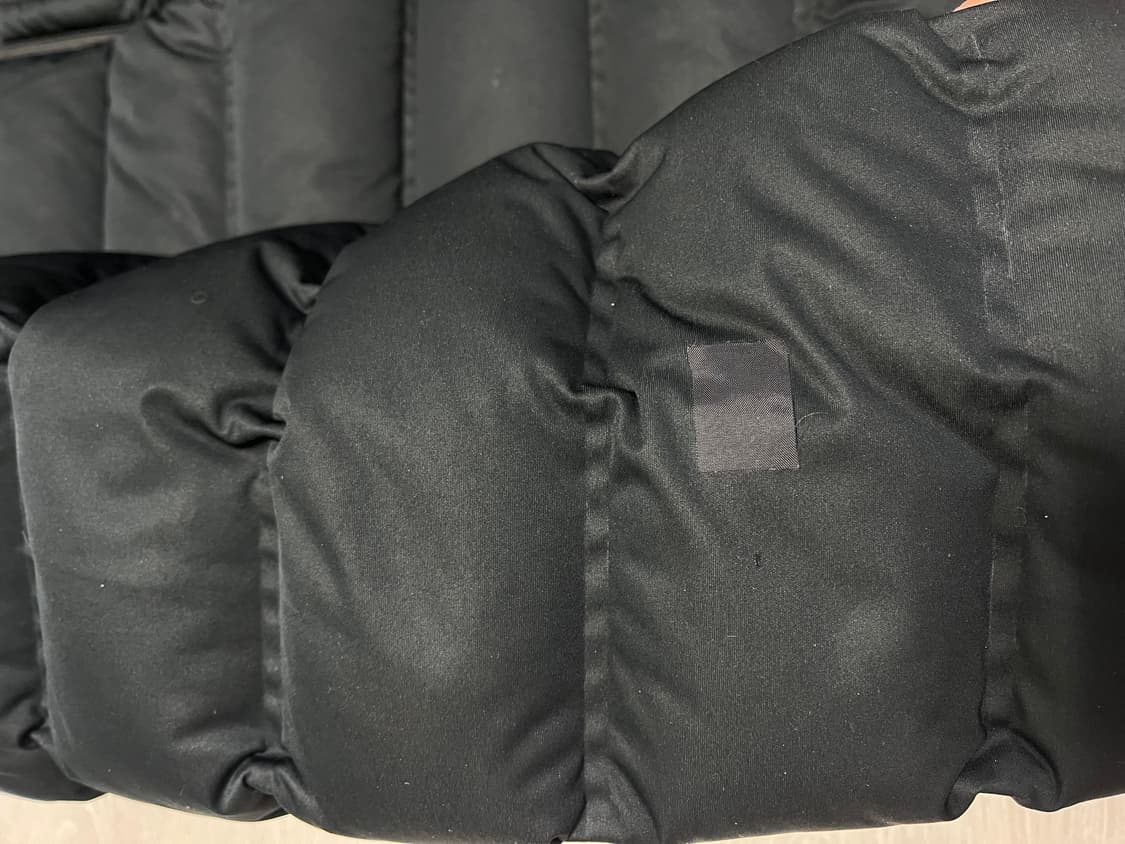 마운틴하드웨어 다운패딩 2XL-3XL(하자있음) 상품이미지3