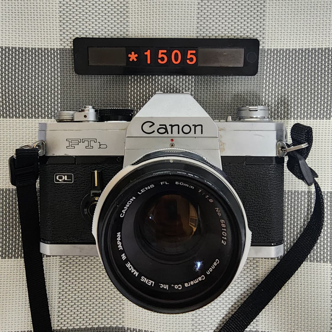 캐논 FTb 필름카메라 FL 1.8 렌즈 장착 상품이미지1