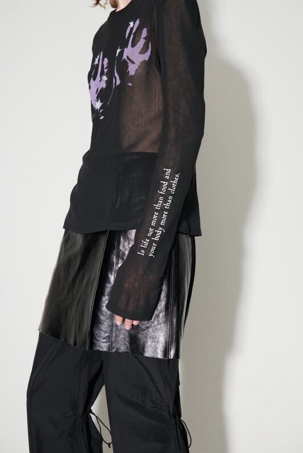 아워레가시 블랙 수퍼 슬림 롱 슬리브 티셔츠 상품이미지2