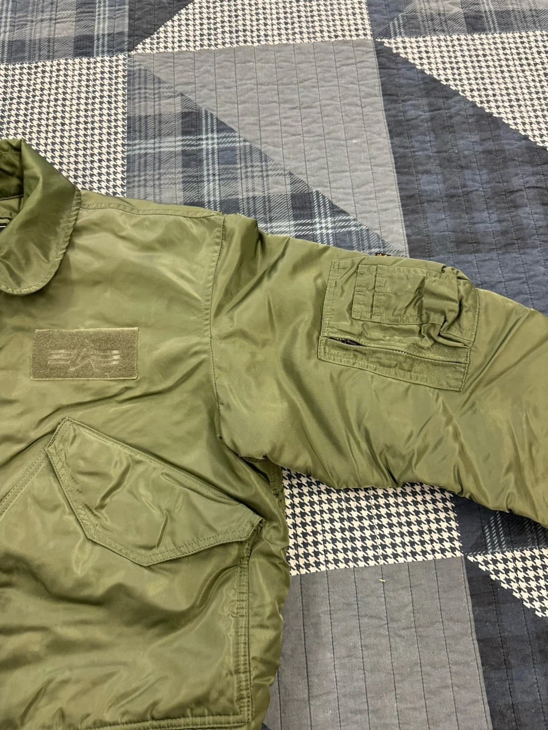 90s 알파 인더스트리 트룹 라인 플라이어스 미 공군 폭격기 비행 재킷 상품이미지4