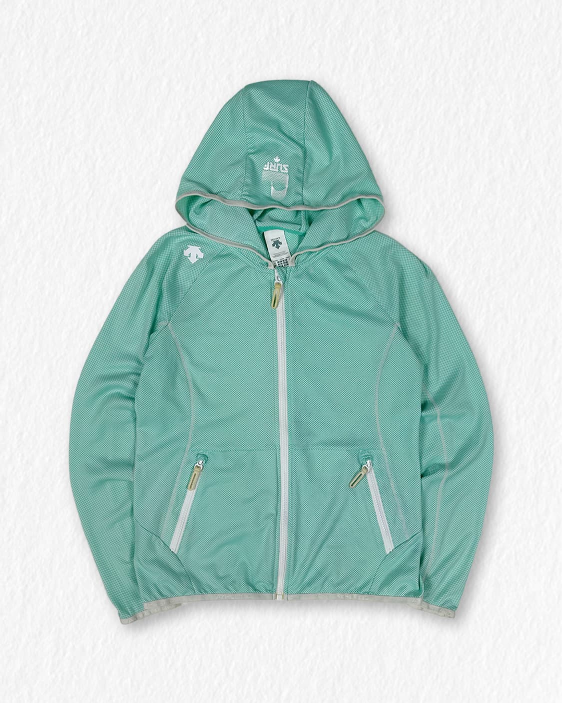 데상트 기능성 얇은 후드집업 상품이미지1