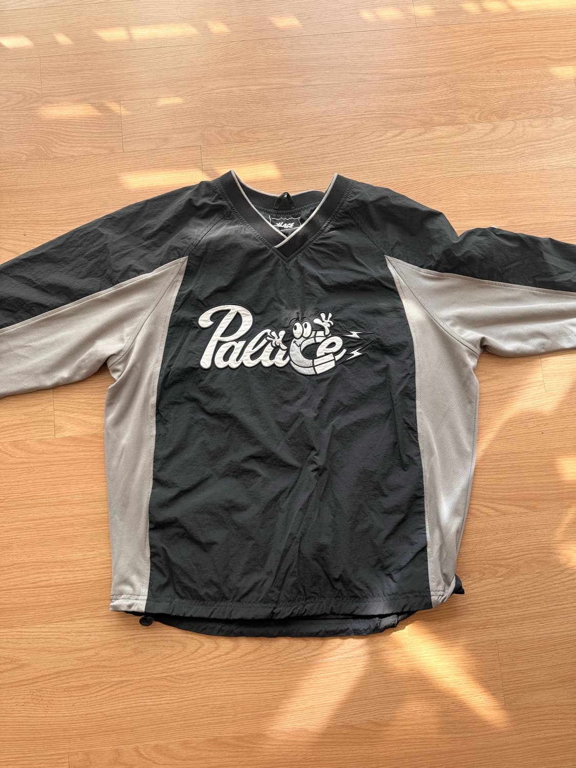 팔라스 쉘 풀오버 상품이미지1