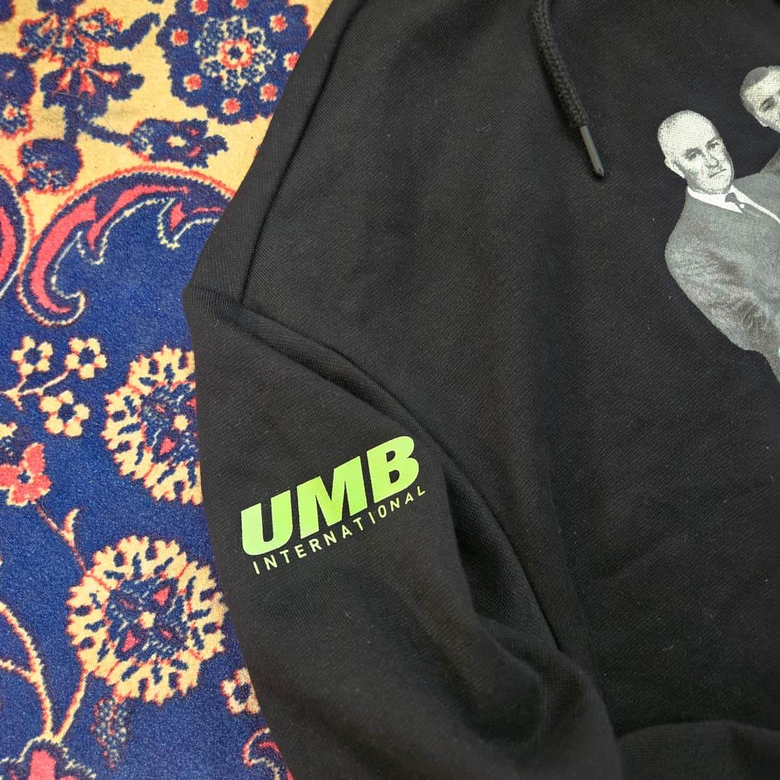 엄브로(UMBRO) 20Fw 빅프린팅 후드 브렌드 자수 티셔츠 M 상품이미지4