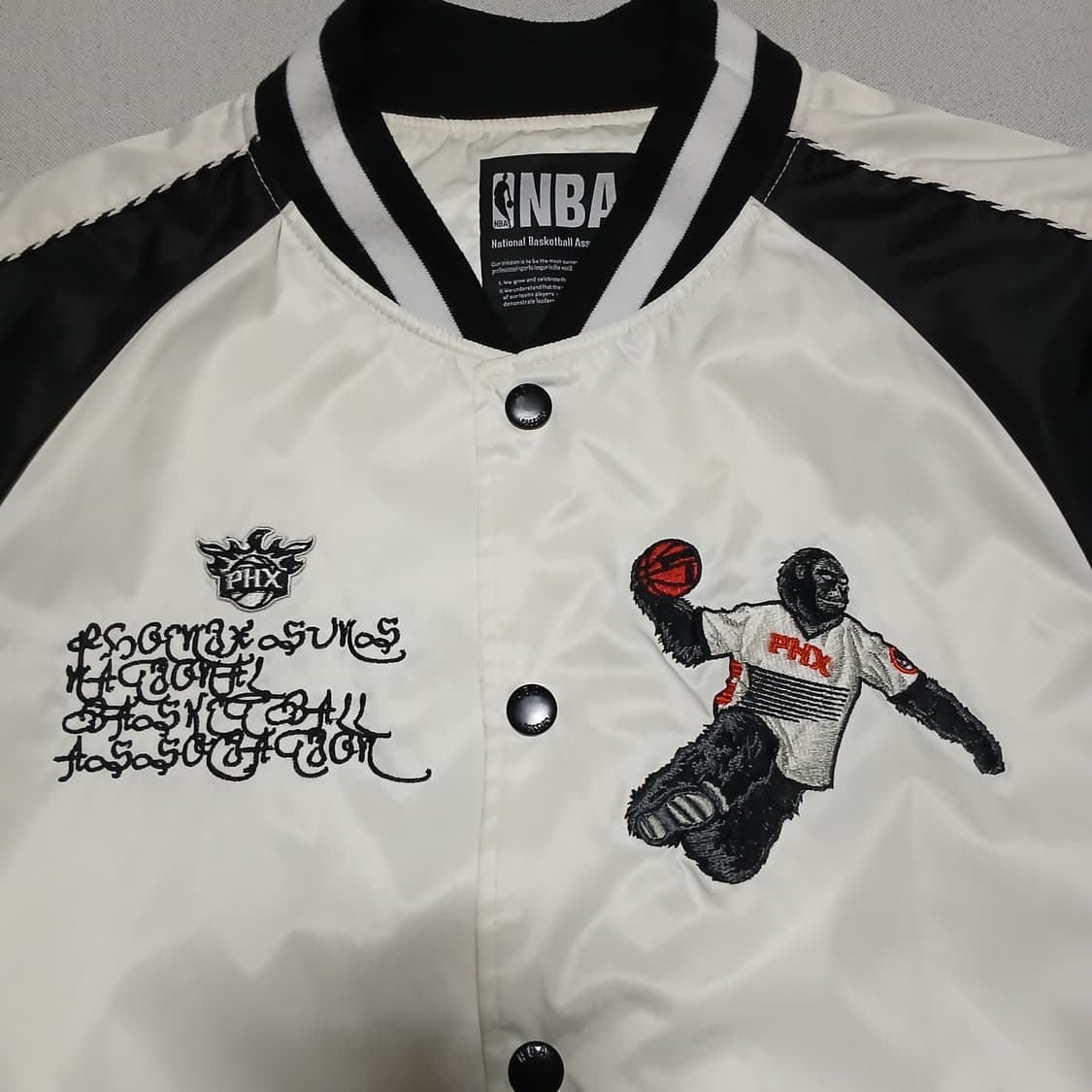 nba 엔비에이 고릴라 피닉스 선스 자수 스카잔 자켓 새틴 상품이미지2